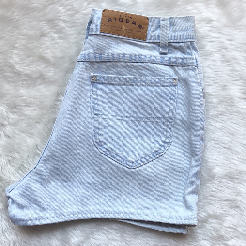 vintage 90s high rise shorts